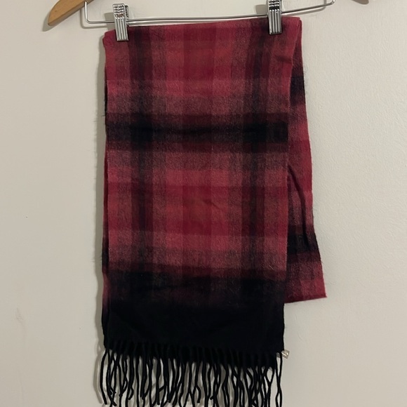 cashmere  red nordstrom scarf - Picture 2 of 4